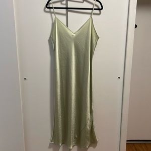 Aritzia Wilfred Only Slip Maxi Dress Green size XL
